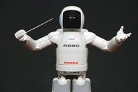 Представители Детройтского симфонического оркестра уверены, что Asimo за дирижерским пультом вызовет дополнительный интерес к науке, технологии и музыке у взрослых и детей 
