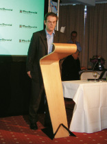 Джерард Рих (Mac Dermid Printing Solutions Europe) буднично и без особой помпы представил мини-революцию в допечатных процессах для флексографии