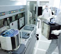 Чистая комната на фабрике AMD Fab 36 в Дрездене (Германия)