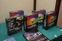 Вместе с появлением русскоязычной версии CorelDRAW X4 в его оформление вернулся знаменитый воздушный шар  Вместе с появлением русскоязычной версии CorelDRAW X4 в его оформление вернулся знаменитый воздушный шар