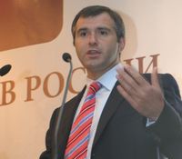 На посту главы АФК «Система» Леониду Меламеду предстоит найти адекватный ответ на вызов, брошенный «ВымпелКомом» и «Голден Телекомом». 