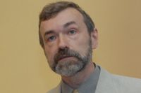 По словам Сергея Орлова, в начале нынешнего года многие ожидали, что кризис подтолкнет предприятия к оптимизации бизнес-моделей и переводу составляющих ИТ на аутсорсинг, однако эти ожидания большей частью не оправдались 