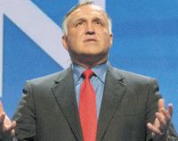 По словам Рона Ховсепяна, Novell планирует приобретать новые компании, чтобы дополнить свой портфель