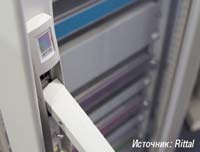 Рисунок 1. В шкафах iRack ярлыки RFID автоматически передают системе мониторинга информацию обо всех изменениях в шкафах. 