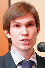 Самой перспективной из мультимедийных услуг для российских операторов 3G Александр Хромов считает мобильное телевидение