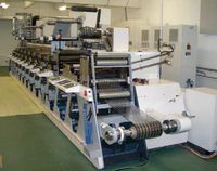 В состав каждой печатной секции 8-красочной сервоприводной машины Nilpeter FA-4 включены валы водяного охлаждения, позволяющие печатать на термочувствительных материалах