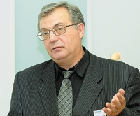 По словам Леонида Эйсымонта, характеристики процессоров Barcelona позволяют использовать их для тестирования программного обеспечения, которое будет разрабатываться НИЦЭВТ для суперкомпьютера стратегического назначения «Ангара»