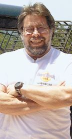 Стив Возняк: «Я имел дело с огромным множеством стартапов, моих собственных и не только, и я никогда не видел компании, которая за всю историю ИТ-отрасли с момента рождения Apple развивалась столь же быстро и успешно»