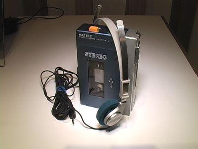Sony TPS-L2 Walkman (3)
