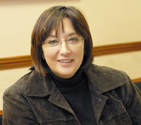 По словам Ирины Велиховой, даже в странах, где курсы переведены, большинство студентов все равно предпочитают обучаться на английском