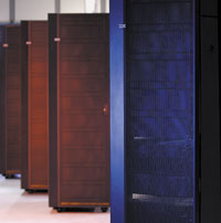 Одновременно с процессором публике был представлен новый сервер System p 570, работающий под управлением операционных систем Unix или Linux. Он представляет собой модульную конструкцию, в которой каждый модуль допускает установку двух процессоров Power6, 8 Мбайт кэш-памяти второго уровня и 32 Мбайт — третьего, максимальное количество ядер — 16