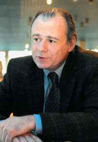 «В ITIL 3 мне больше всего нравится фундаментальность. Новая версия убедительно демонстрирует взросление отрасли ИТ». — Александр Левинсон, независимый консультант по стратегическому ИТ-управлению