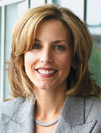 Лиза Александер: «Наша компания активно работает во всем мире. Мы привлекаем к работе талантливых специалистов из разных стран. Во всех регионах и во всех категориях, где мы ищем специалистов, убедить их работать в нашей инженерной команде не составляет труда. Благодаря нашей репутации производителя программного обеспечения, которое с большой вероятностью будет свободным, большинство кандидатов с радостью готовы стать сотрудниками Red Hat»