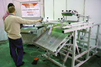 Стенд КБНТ. Трафаретный полуавтоматический плоскопечатный станок ПАФ8 может комплектоваться печатными столами макс. формата 1400в1000 мм