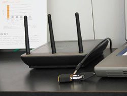 означает ли появление 11n конец Ethernet как среды доступа для клиентов? Большинство пользователей считает, что нет, по крайней мере еще нет. Но некоторые утверждают, что такая перспектива вполне реальна