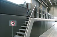 Обе новые машины сверхбольшого форматаXL производятся наунифицированной платформе иработают сматериалами толщиной 0,06–1,6мм наскорости до15тыс. отт./ч 