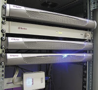 Рисунок 1. Переключатели kvm поверх IP серии Dominion под управлением системы централизованного доступа CommandCenter.