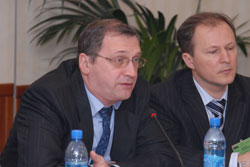 Александр Ласый (слева): Иногда невозможно получить требуемую мощность в конкретном месте из-за неразвитости распределительной инфраструктуры. Андрей Соколов (справа) подтвердил, что 