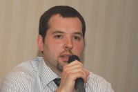 По мнению Дениса Гуза, исследование Microsoft позволяет судить не только о снижении уровня пиратства, но и об улучшении экономической ситуации