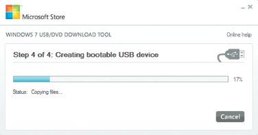 Шаг 4. Дожидаемся, пока программа отформатирует флэшку и запишет на нее содержимое ISO-образа. Эта операция займет около 15—20 мин
