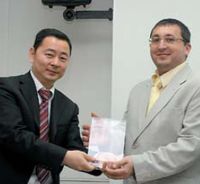 Макс Вонг (слева) убежден в востребованности продукции Maipu на российском рынке