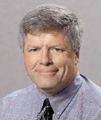 «Вы должны быть в состоянии объяснить ваши математические и статистические результаты руководителям, принимающим решения, но вы еще должны понимать суть технологий», Томас Давенпорт, профессор информационных технологий и менеджмента колледжа Бэбсона