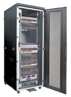 Рисунок 1. Разборный шкаф производства Canovate на базе алюминиевой рамы способен выдержать статическую нагрузку до 2 т.