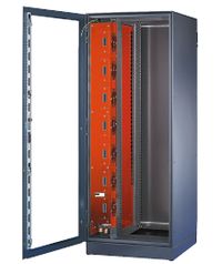 Рисунок 10. Шкаф Schroff с воздушно-водяным теплообменником Varistar LHX 40.