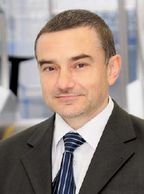 «К специфике страхования сложно адаптировать готовые системы: приходится искать выход в собственных разработках и аутсорсинге», Владимир Тихомиров, директор департамента ИТ компании «Ингосстрах»