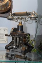 С телефона L. M. Ericsson 1895 года выпуска началась коллекция Виталия Езопова