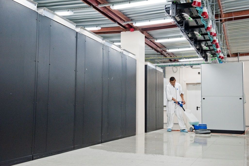 Каким образом уборка предотвращает простои в ЦОД?