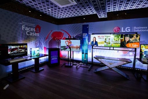 LG представила в Москве новые профессиональные панели