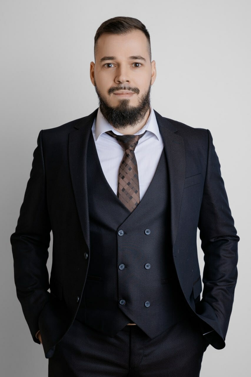 Владимир Турин