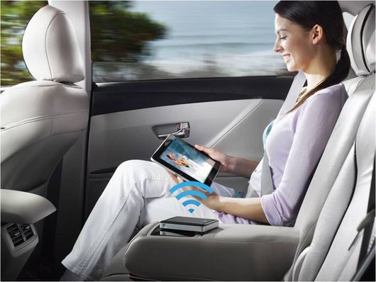 GoFlex Satellite можно подключить к любому мобильному устройству, но удобнее всего с ним работать с помощью iPad