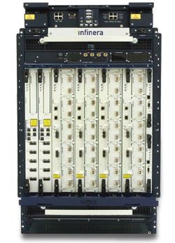 Платформа DTN-X разработана с учетом потребностей крупных операторов связи. Фото: Infinera