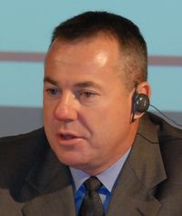 Кристофер Томпсон: «Мы надеемся привлечь к работе в нашем центре сетевых инноваций в Сколково лучших российских математиков и лингвистов»