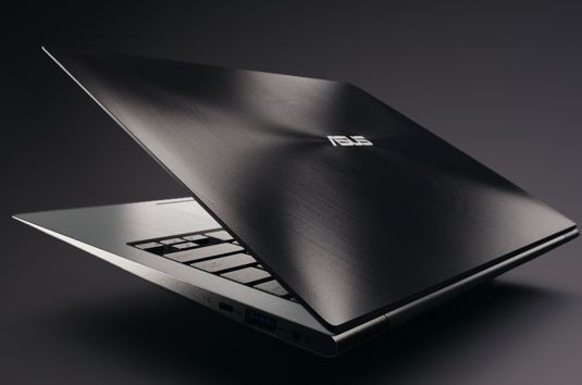 Эксперты убеждены: массовые поставки ультрабуков могут начаться только после значительного снижения цен на них. Фото: ASUS