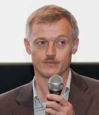 Михаил Иващенко надеется, что изменение фирменного стиля магазинов «Кей» позволит увеличить их оборот на 15-20%, а рыночную долю на петербургском рынке — с 12 до 15%