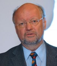 Хельмут Бек: «Мы видим в России перспективы роста не только в области систем хранения данных, но и в области всего продуктового портфеля компании»