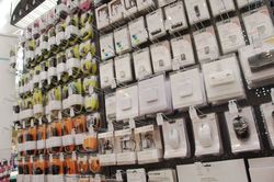 Судя по содержимому стендов Distree, 2012 год станет годом аксессуаров