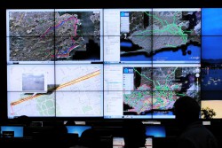 Операционный центр призван объединить и координировать взаимодействие различных подразделений городских органов управления. Источник: IBM