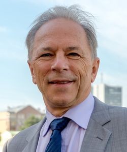 Роланд Рихтер