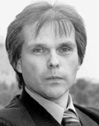 Олег Седов — обозреватель журнала «Директор информационной службы». С ним можно связаться по электронной почте по адресу: sedov@osp.ru