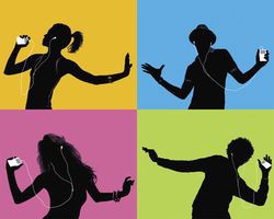 НА ПРОТЯЖЕНИИ ДЕСЯТИ ЛЕТ IPOD оставался верным другом меломанов, погибелью традиционной музыкальной индустрии и катализатором культурного развития Иллюстрация: Apple