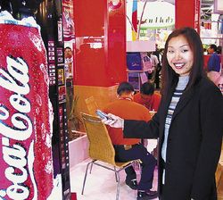 РЕШЕНИЯ, ОСНОВАННЫЕ на использовании мобильных телефонов, помогут идентифицировать клиента, проанализировать его типичное поведение, привычки, покупки