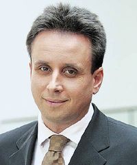 ИВО ТОТЕВ: «Изменение законодательства, требований клиентов, совершенствование технологий, конкуренция — все это заставляет предприятия постоянно совершенствовать свои бизнес-процессы» Фото: Software AG 