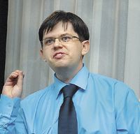 АЛЕКСАНДР ГУСЕВ: «Минздравсоцразвития строит систему для себя, а проблемы пациентов и врачей становятся второстепенными»