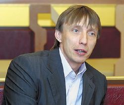 ДМИТРИЙ БЫЗОВ: «Облачная АТС из телекоммуникационной услуги превращается в новый тип инфраструктурного бизнес-приложения, играющего ключевую роль на современном предприятии» 