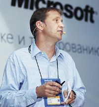 ЙОНАС ПЕРСCОН выделил основную идею конференции — продемонстрировать все многообразие возможностей, которые Microsoft сегодня готова предложить разработчикам 