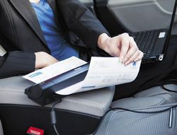 СКАНЕР DSMOBILE 700D успешно обрабатывает двусторонние оригиналы Источник: Brother 